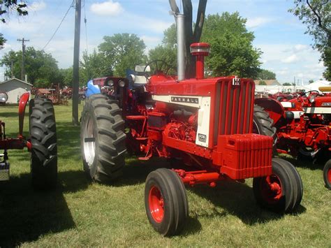 Used 1975 International Farmall 666 Tractor 73 Engine HP 66 PTO HP IH C291 6-Cylinder Gas Engine 10X2 Gear Transmission with Torque Amplifier Category II Three. . Farmall 806 for sale